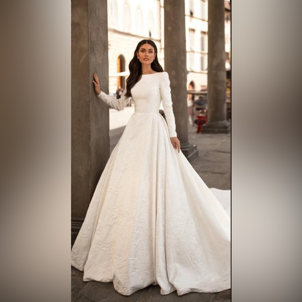 Milla nova Jordan wedding dress